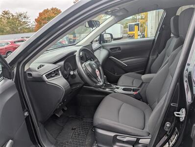 2025 Toyota Corolla Cross LE - Photo 9 - St John's, NL A1B 1C2