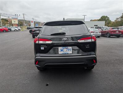 2025 Toyota Corolla Cross LE - Photo 4 - St John's, NL A1B 1C2