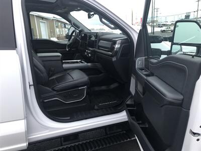 2023 Ford F-250 Super Duty Lariat   - Photo 5 - Clarenville, NL A5A 2C4