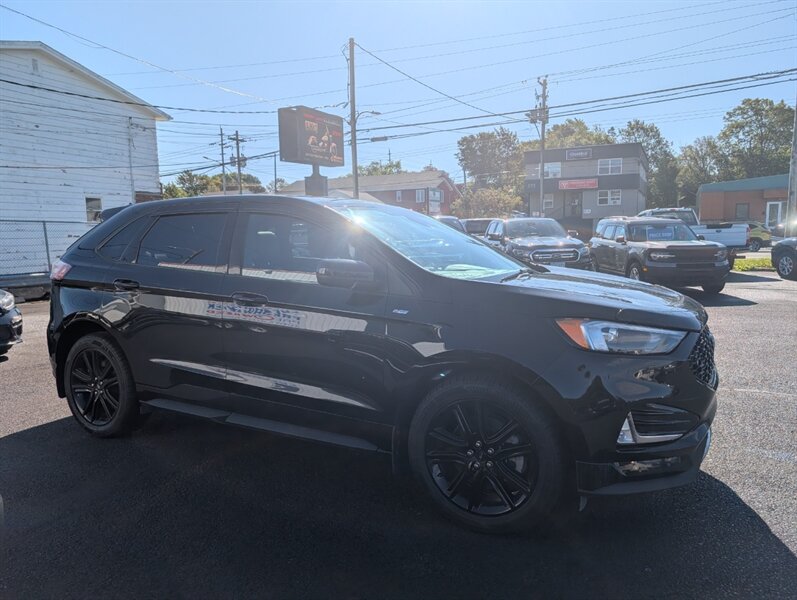 2021 Ford Edge SEL - Photo 2 - St John's, NL A1B 1C2