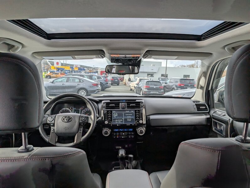 2021 Toyota 4Runner TRD Off-Road Premium - Photo 8 - St John's, NL A1B 1C2