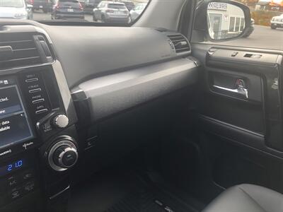 2021 Toyota 4Runner TRD Off-Road Premium   - Photo 12 - St John's, NL A1B 1C2