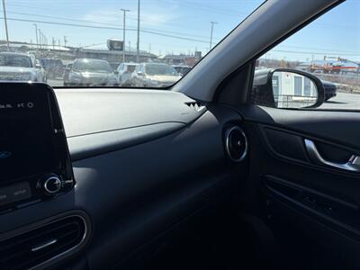 2023 Hyundai KONA SEL   - Photo 11 - Clarenville, NL A5A 2C4