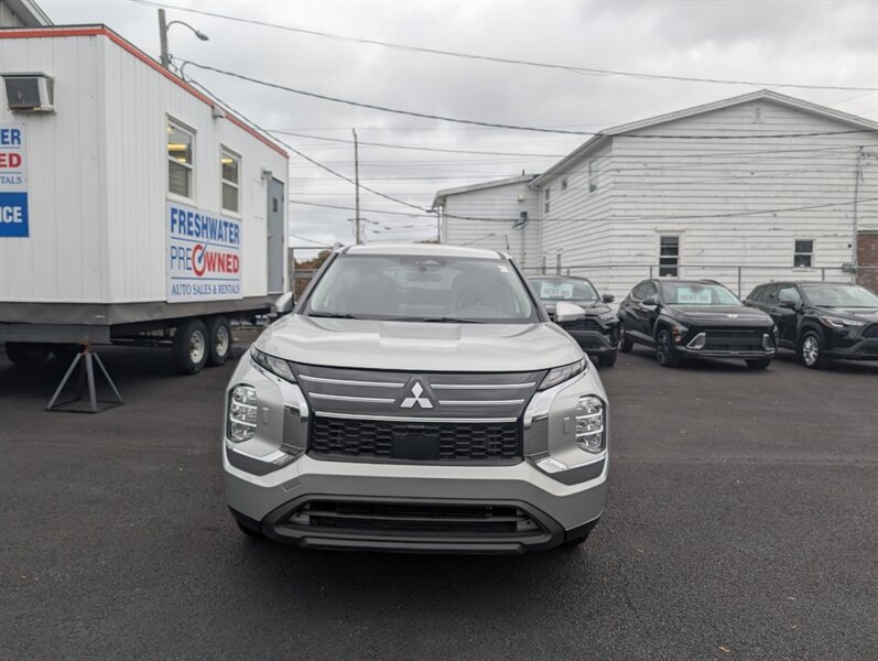 2025 Mitsubishi Outlander ES - Photo 2 - St John's, NL A1B 1C2