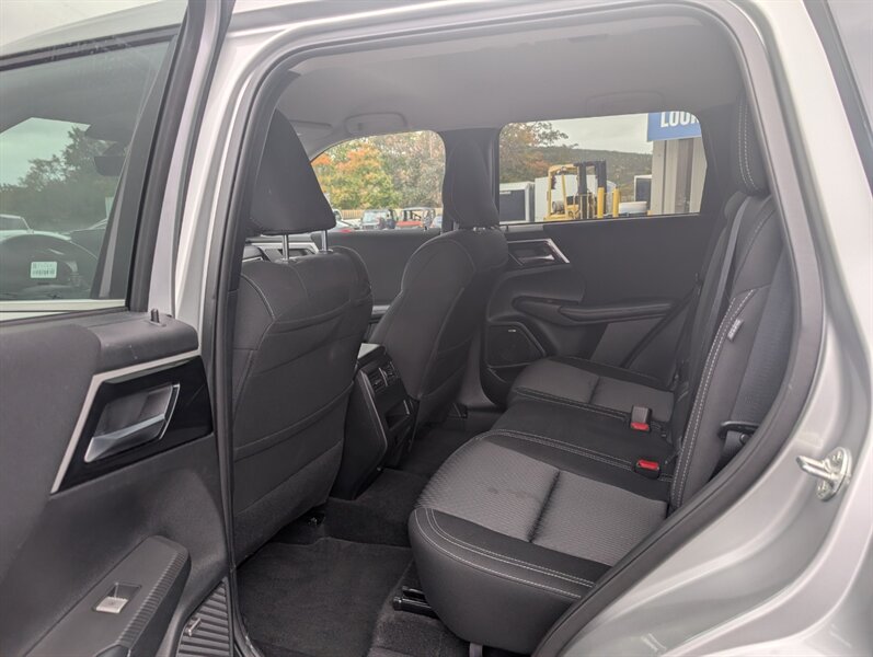 2025 Mitsubishi Outlander ES - Photo 8 - St John's, NL A1B 1C2