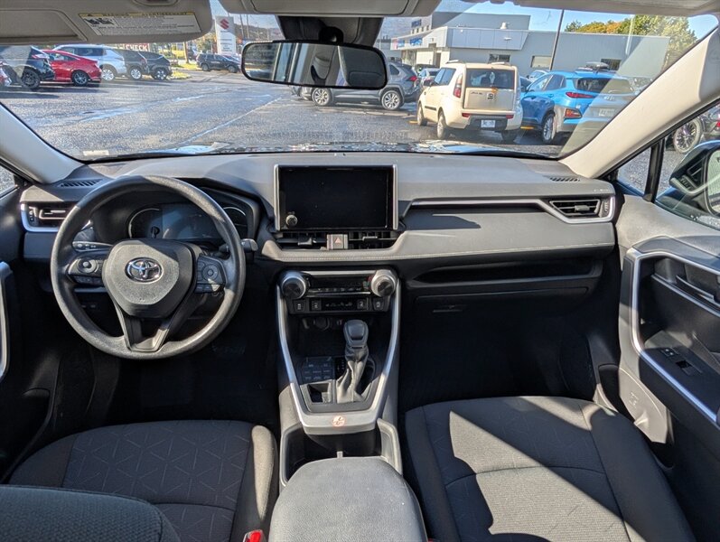 2025 Toyota RAV4 LE - Photo 13 - St John's, NL A1B 1C2