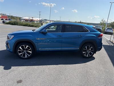 2024 Volkswagen Atlas Cross Sport SEL Premium R-Line 4Motion - Photo 3 - Clarenville, NL A5A 2C4