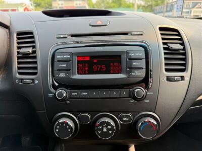 2017 Kia Forte LX   - Photo 31 - St John's, NL A1B 1C2