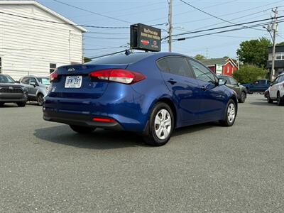 2017 Kia Forte LX   - Photo 5 - St John's, NL A1B 1C2