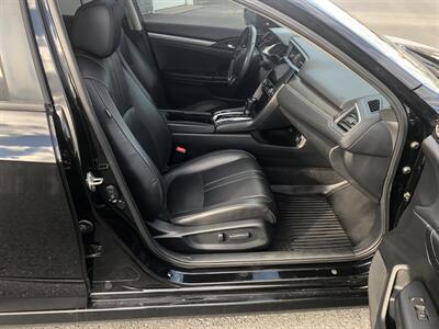 2017 Honda Civic Touring   - Photo 5 - Clarenville, NL A5A 2C4