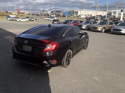 2017 Honda Civic Touring   - Photo 4 - Clarenville, NL A5A 2C4