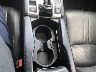 2017 Honda Civic Touring   - Photo 10 - Clarenville, NL A5A 2C4