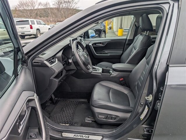 2023 Toyota RAV4 XLE - Photo 6 - St John's, NL A1B 1C2