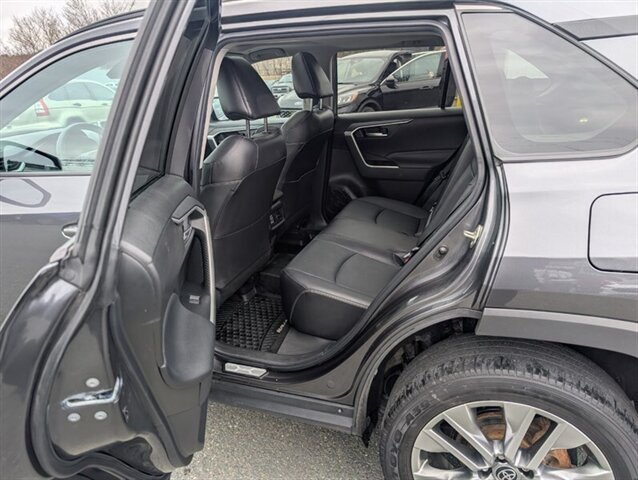 2023 Toyota RAV4 XLE - Photo 11 - St John's, NL A1B 1C2