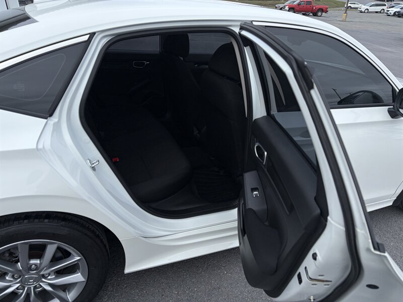 2023 Honda Civic EX - Photo 15 - Clarenville, NL A5A 2C4
