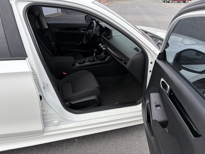 2023 Honda Civic EX - Photo 5 - Clarenville, NL A5A 2C4