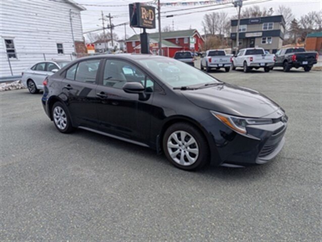2023 Toyota Corolla LE - Photo 4 - St John's, NL A1B 1C2