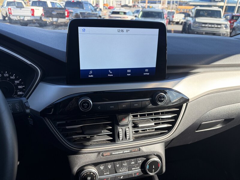 2022 Ford Escape SE - Photo 8 - Clarenville, NL A5A 2C4