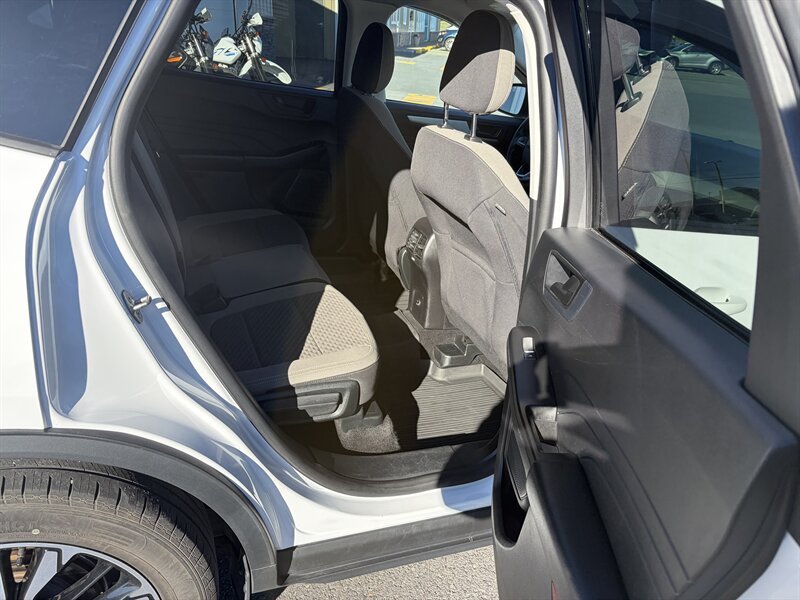 2022 Ford Escape SE - Photo 16 - Clarenville, NL A5A 2C4