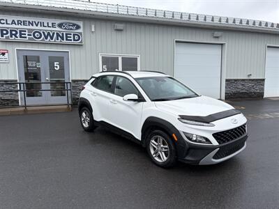 2022 Hyundai KONA Essential   - Photo 2 - Clarenville, NL A5A 2C4