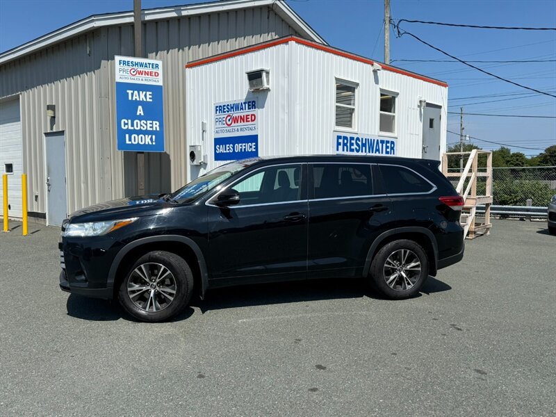 2018 Toyota Highlander LE  