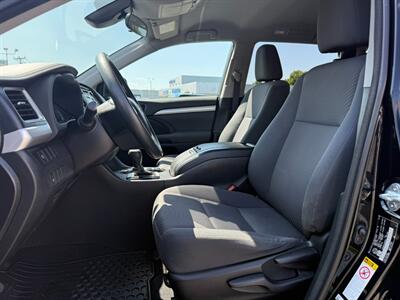 2018 Toyota Highlander LE   - Photo 23 - St John's, NL A1B 1C2