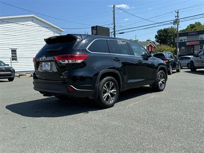 2018 Toyota Highlander LE   - Photo 5 - St John's, NL A1B 1C2