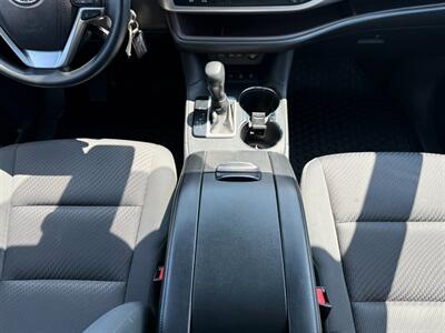 2018 Toyota Highlander LE   - Photo 35 - St John's, NL A1B 1C2