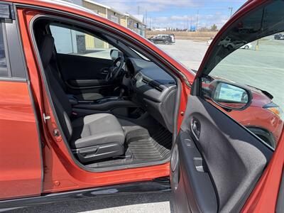 2022 Honda HR-V Sport   - Photo 5 - Clarenville, NL A5A 2C4