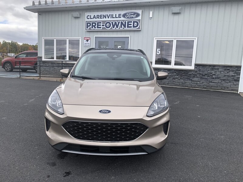 2021 Ford Escape SE - Photo 1 - Clarenville, NL A5A 2C4