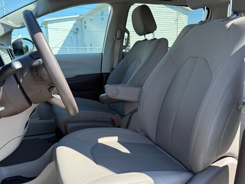 2020 Chrysler Pacifica LX - Photo 15 - St John's, NL A1B 1C2