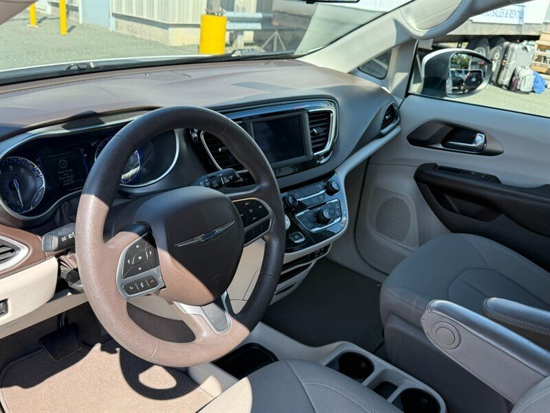 2020 Chrysler Pacifica LX - Photo 16 - St John's, NL A1B 1C2