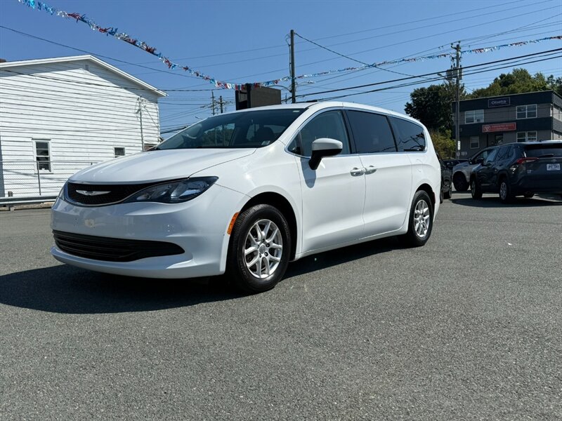 2020 Chrysler Pacifica LX   - Photo 9 - St John's, NL A1B 1C2