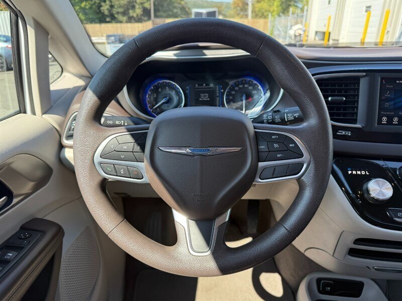 2020 Chrysler Pacifica LX - Photo 20 - St John's, NL A1B 1C2
