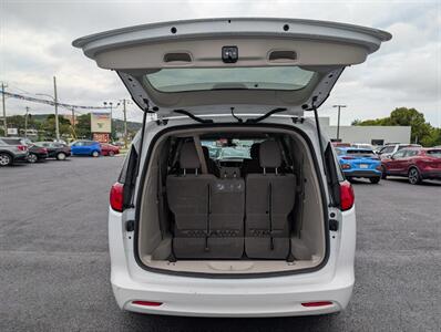 2020 Chrysler Pacifica LX   - Photo 7 - St John's, NL A1B 1C2