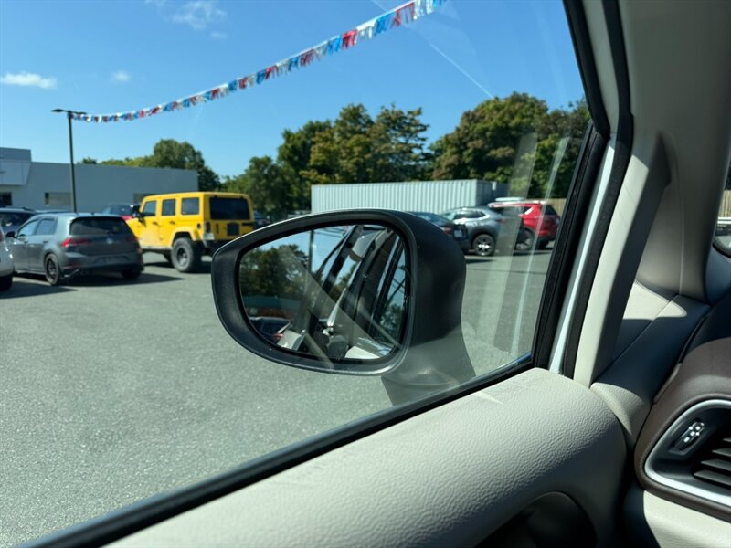 2020 Chrysler Pacifica LX   - Photo 23 - St John's, NL A1B 1C2