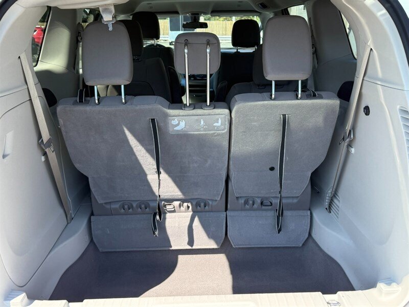 2020 Chrysler Pacifica LX - Photo 12 - St John's, NL A1B 1C2