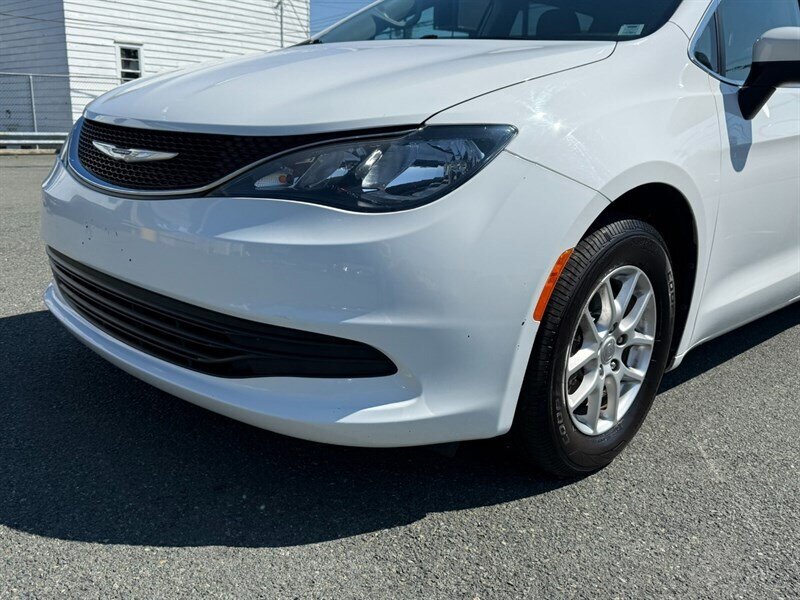 2020 Chrysler Pacifica LX - Photo 10 - St John's, NL A1B 1C2