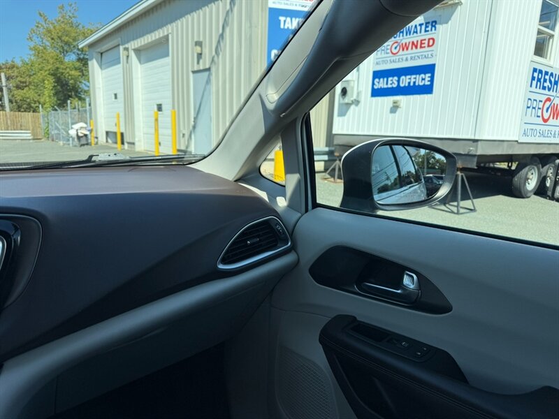 2020 Chrysler Pacifica LX   - Photo 31 - St John's, NL A1B 1C2