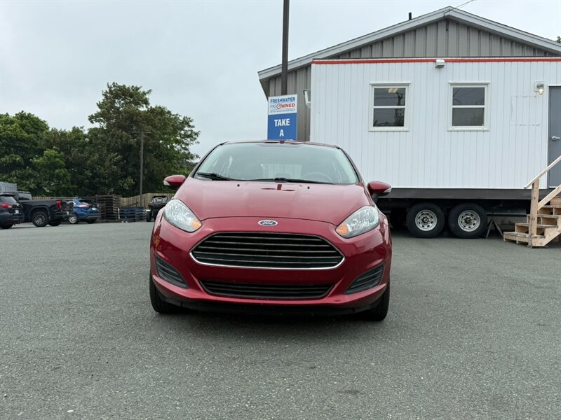 2014 Ford Fiesta SE  