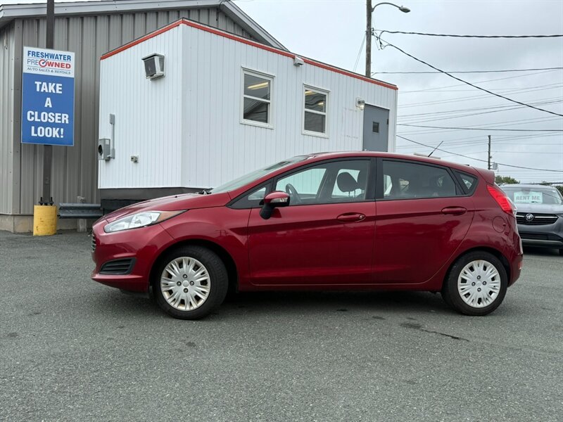 2014 Ford Fiesta SE  