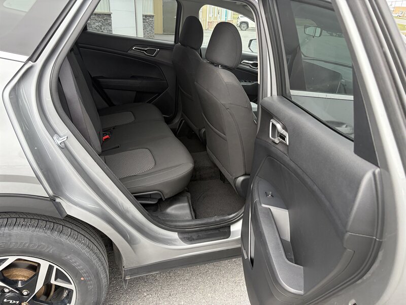 2024 Kia Sportage LX - Photo 15 - Clarenville, NL A5A 2C4