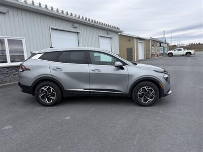 2024 Kia Sportage LX - Photo 3 - Clarenville, NL A5A 2C4