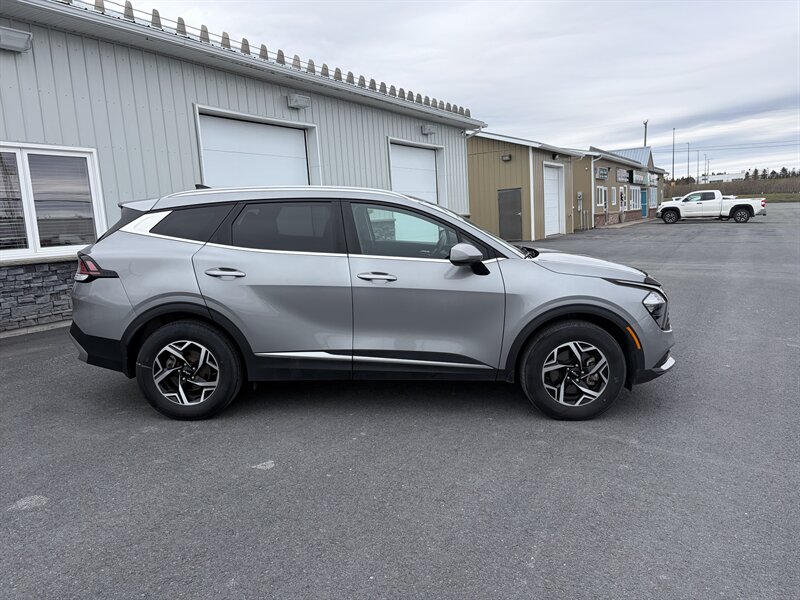 2024 Kia Sportage LX - Photo 3 - Clarenville, NL A5A 2C4