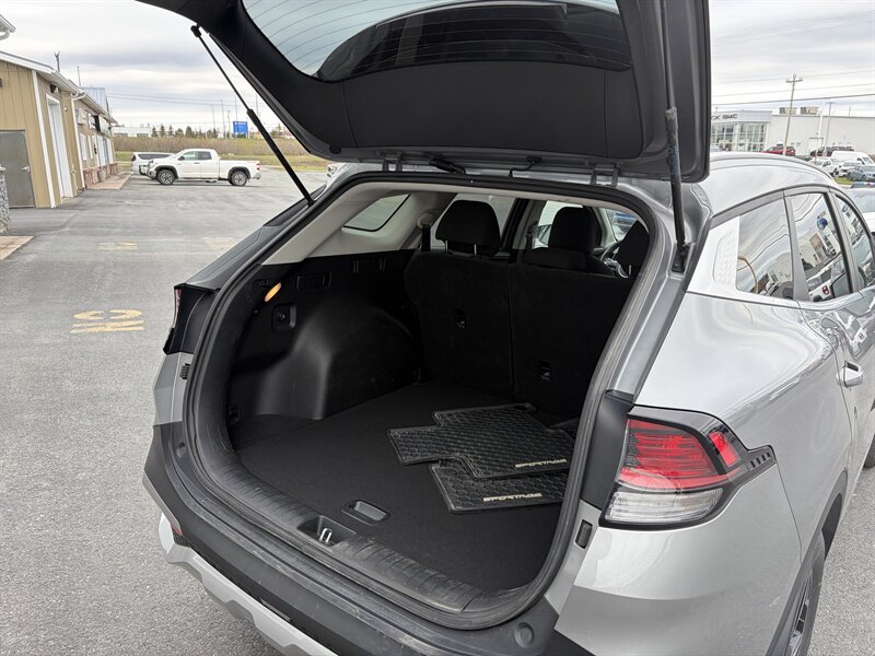 2024 Kia Sportage LX - Photo 14 - Clarenville, NL A5A 2C4