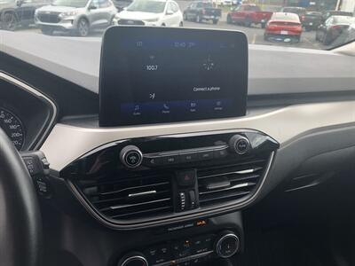 2022 Ford Escape Hybrid SE   - Photo 9 - Clarenville, NL A5A 2C4