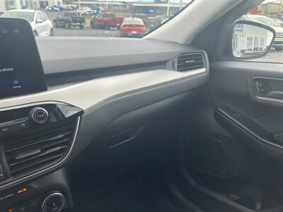 2022 Ford Escape Hybrid SE   - Photo 12 - Clarenville, NL A5A 2C4