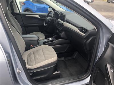 2022 Ford Escape Hybrid SE   - Photo 7 - Clarenville, NL A5A 2C4