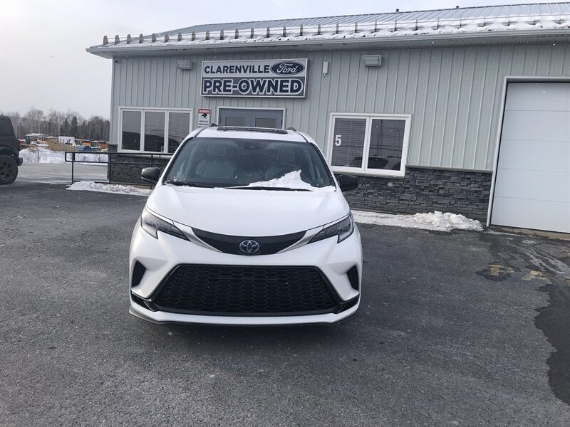 2024 Toyota Sienna XSE 7-Passenger   - Photo 1 - Clarenville, NL A5A 2C4