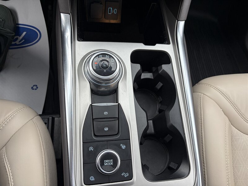 2022 Ford Explorer Platinum - Photo 11 - Clarenville, NL A5A 2C4